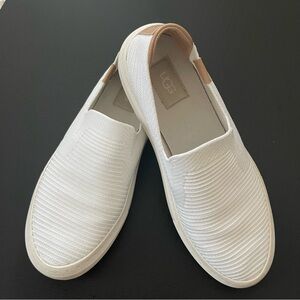 UGG Alameda Sammy White & Tan Slip-On Sz 8.5